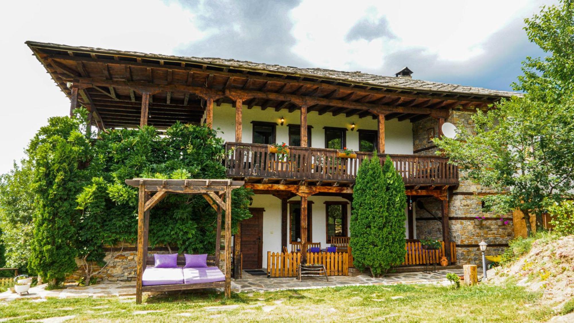 Панорама Хаус Лещен И Еко Къщи Дървена И Землянка Leshten Exterior foto