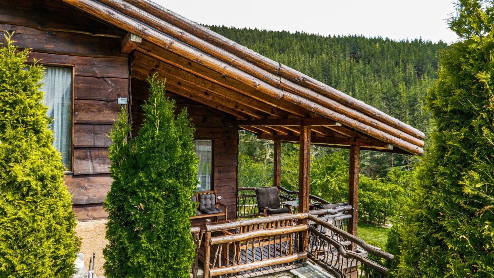 Панорама Хаус Лещен И Еко Къщи Дървена И Землянка Leshten Exterior foto